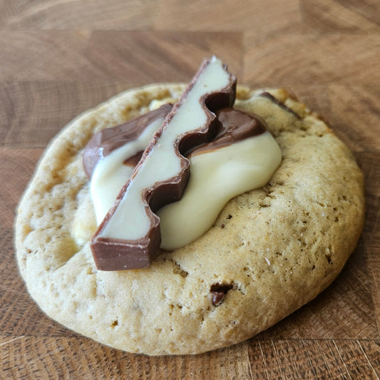 Kinder Stuffed Cookie Box