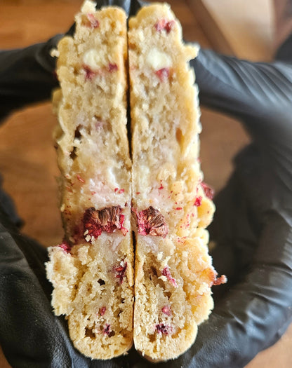 Raspberry Cheesecake Stuffed Cookies